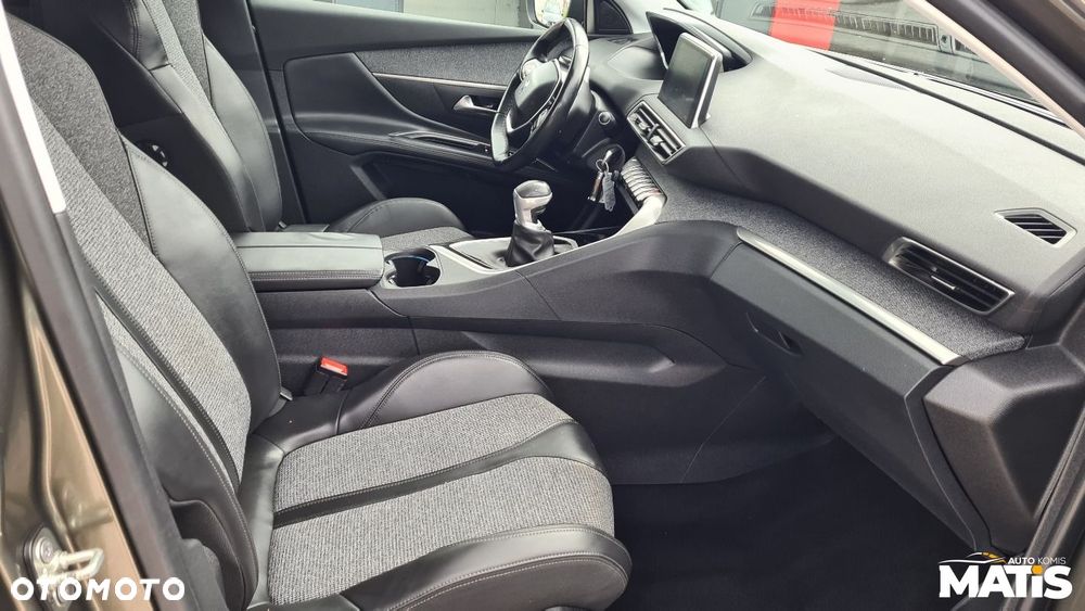 Peugeot 5008 - 12