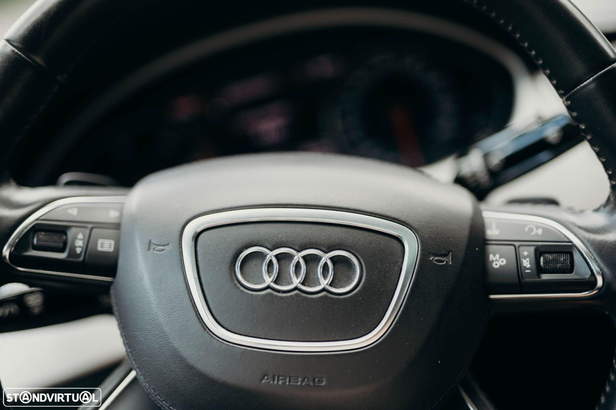 Audi A8 4.2 TDi V8 quattro Exclusive - 23