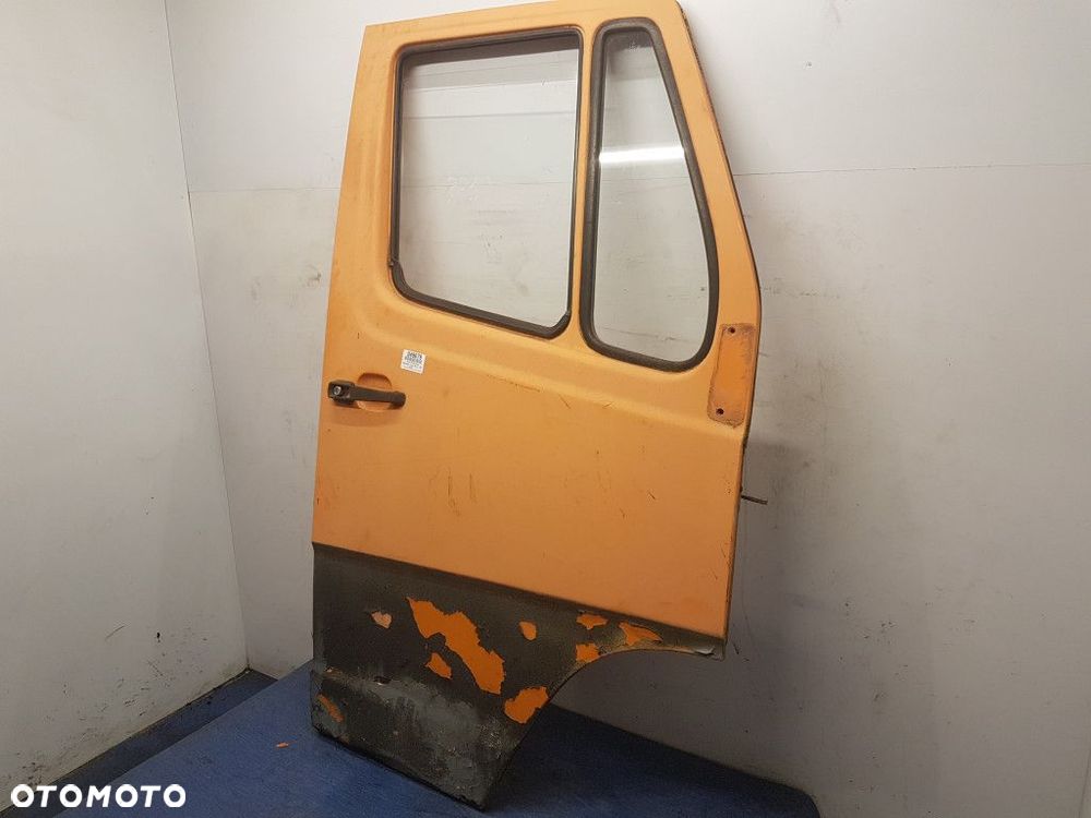 MERCEDES BENZ KACZKA 207 D DRZWI PRZÓD PRAWE - 7