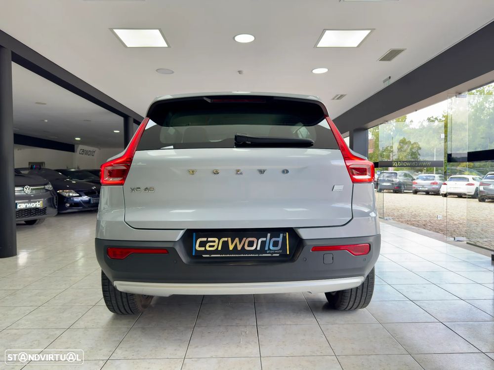 Volvo XC 40 1.5 T5 PHEV Inscription Expression — fotografia 4