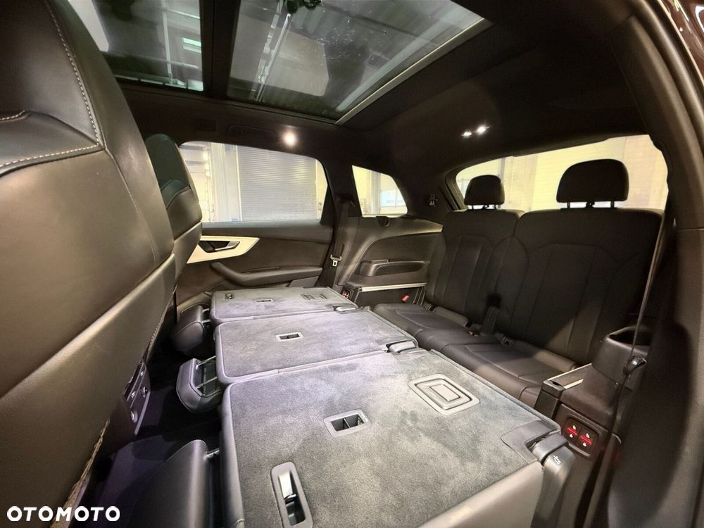 Audi Q7 - 19
