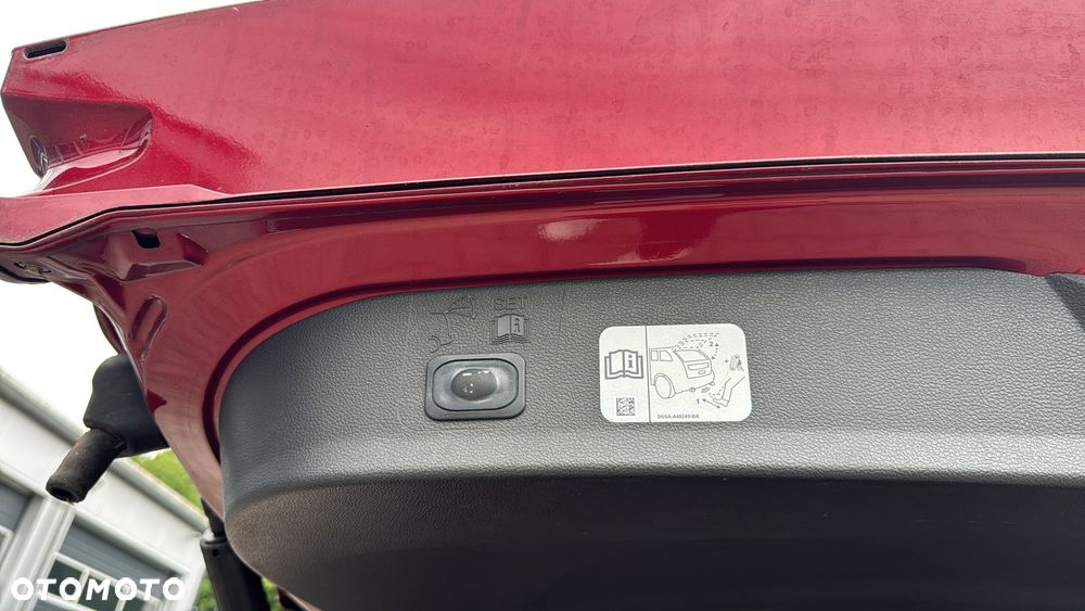 Ford Kuga - 25