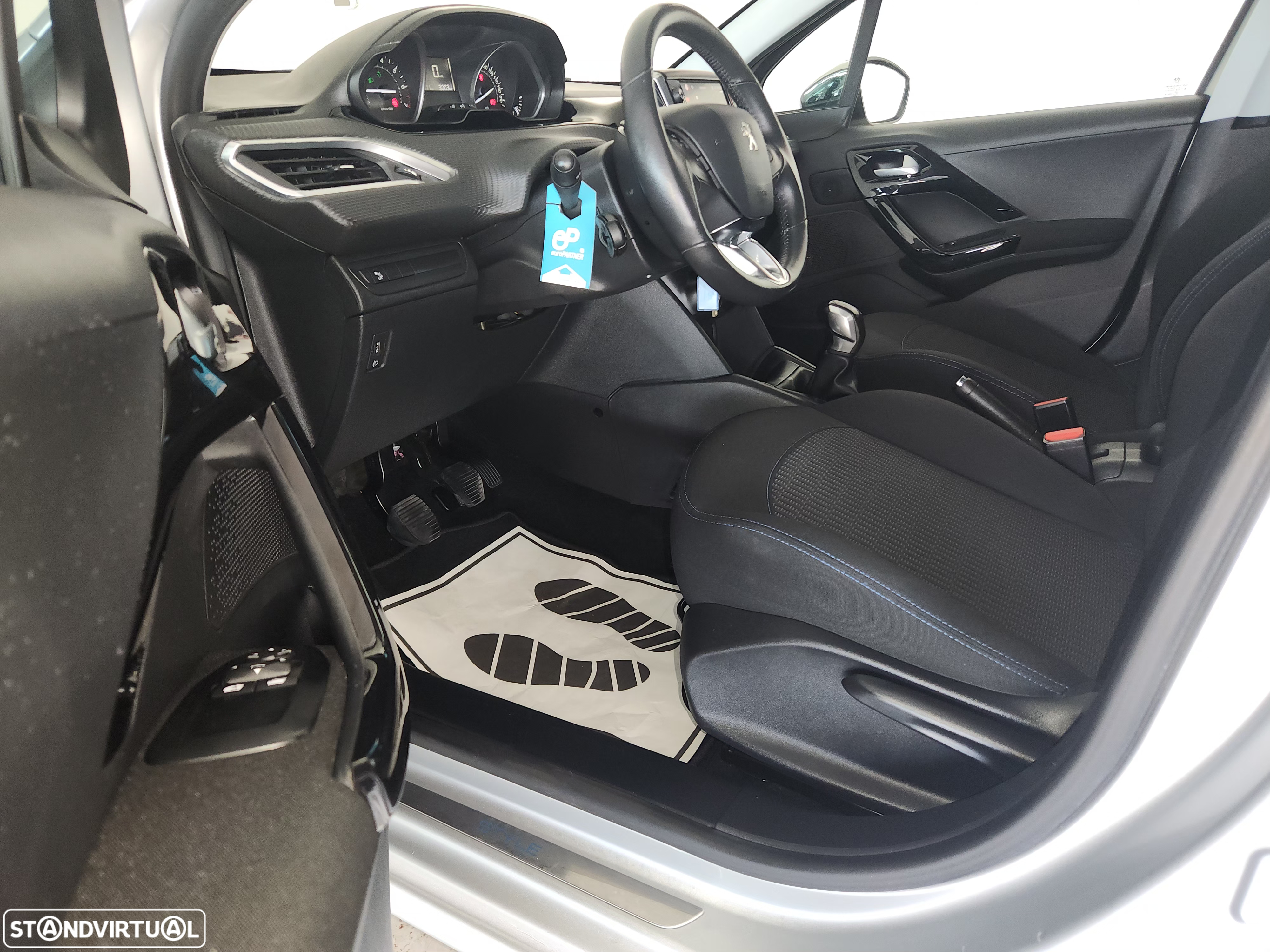 Peugeot 208 1.2 PureTech Style - 22