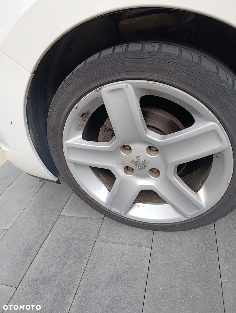 Peugeot 207 1.4 HDi Trendy - 5