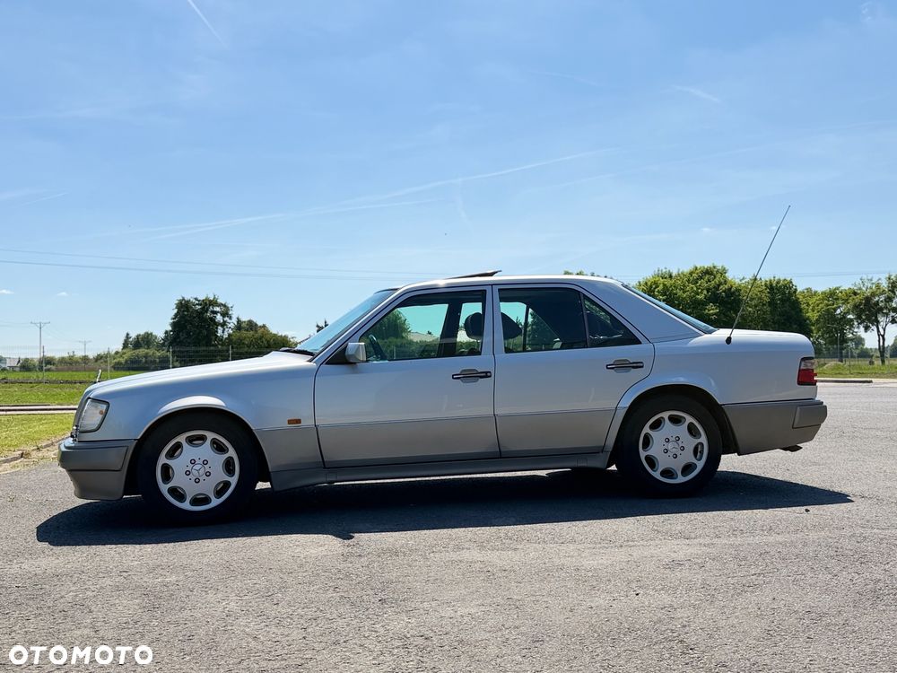 Mercedes-Benz Klasa E - 8