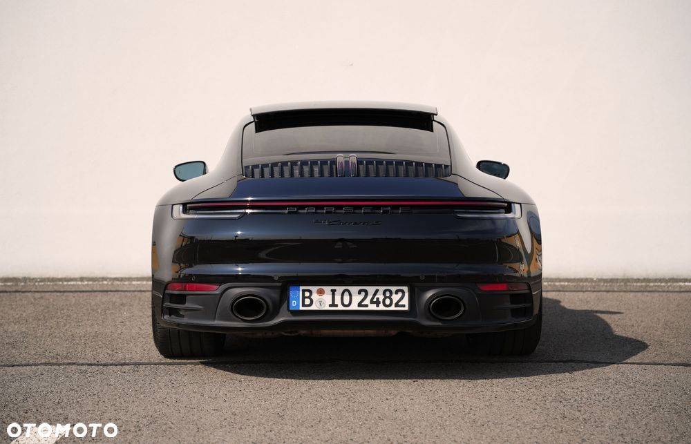 Porsche 911 Carrera S - 8