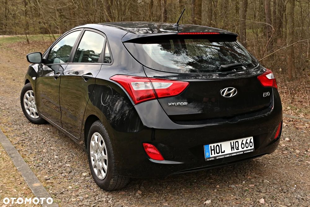 Hyundai i30 1.4 CRDi Advantage - 27