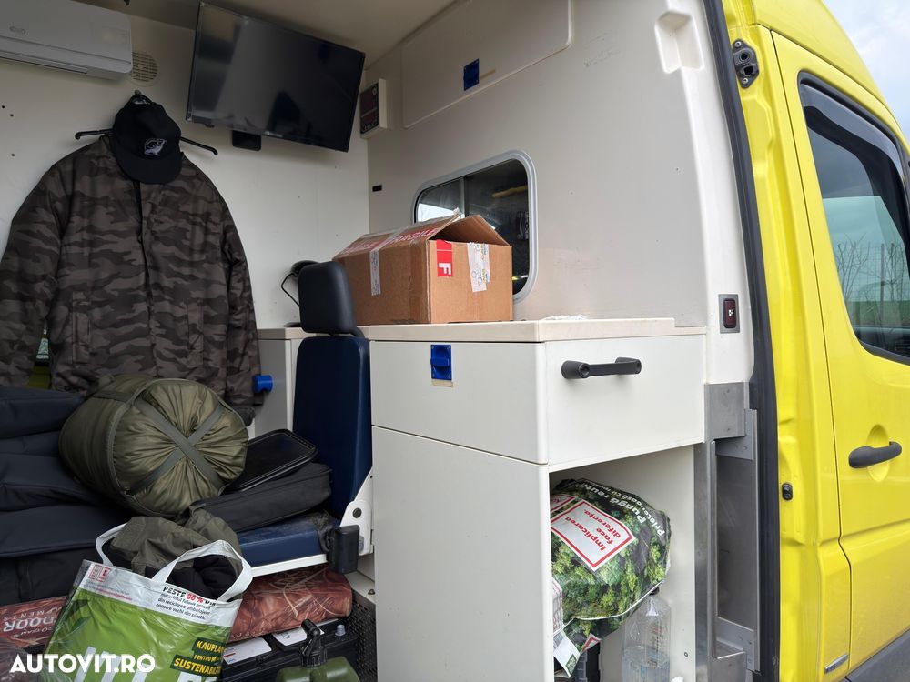 Mercedes-Benz Sprinter - 15