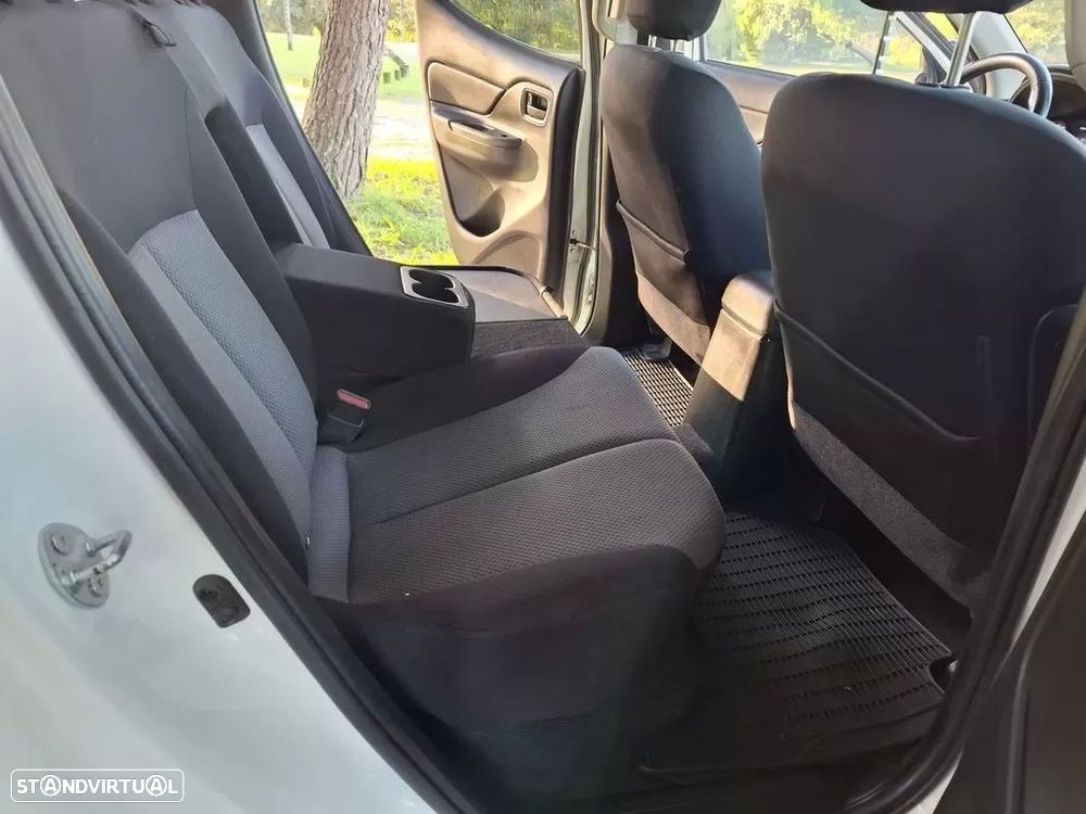 Mitsubishi L200 2.3 DI-D Club Invite 4WD - 16