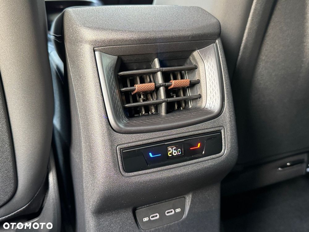 Cupra Terramar 1.5 eTSI mHEV DSG - 36