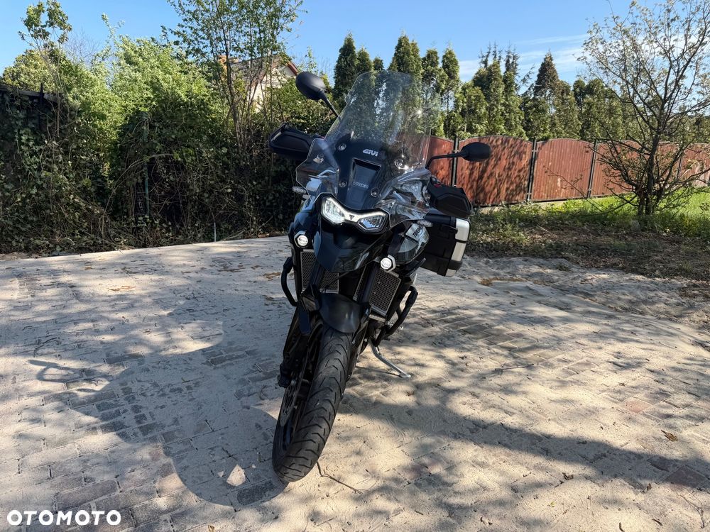 Triumph Tiger - 1