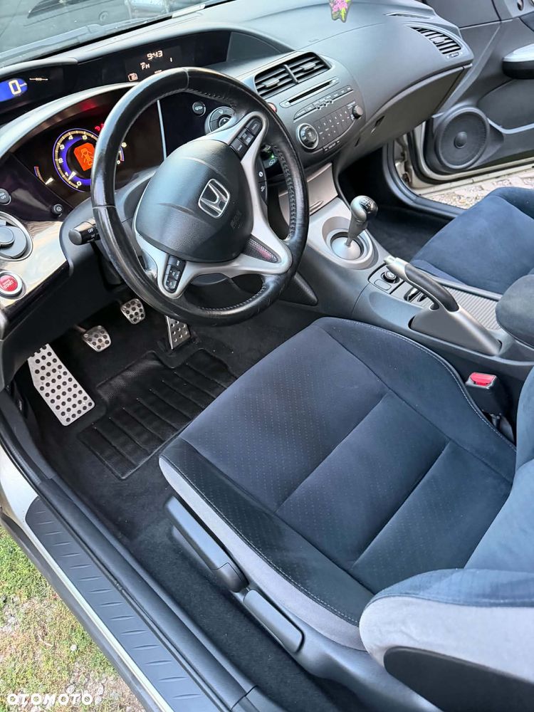 Honda Civic 1.8 Comfort - 19