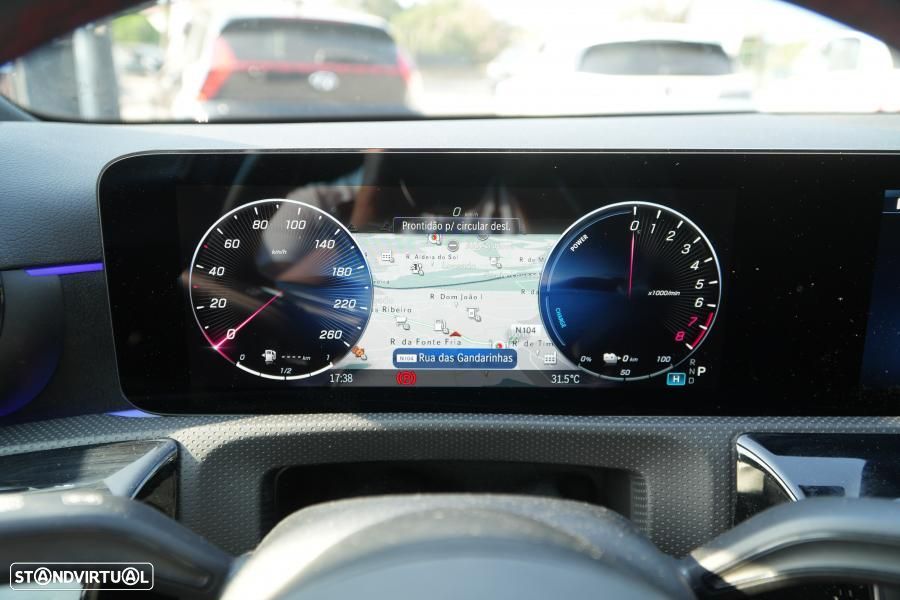 Mercedes-Benz A 250 e 8G-DCT AMG Line - 11
