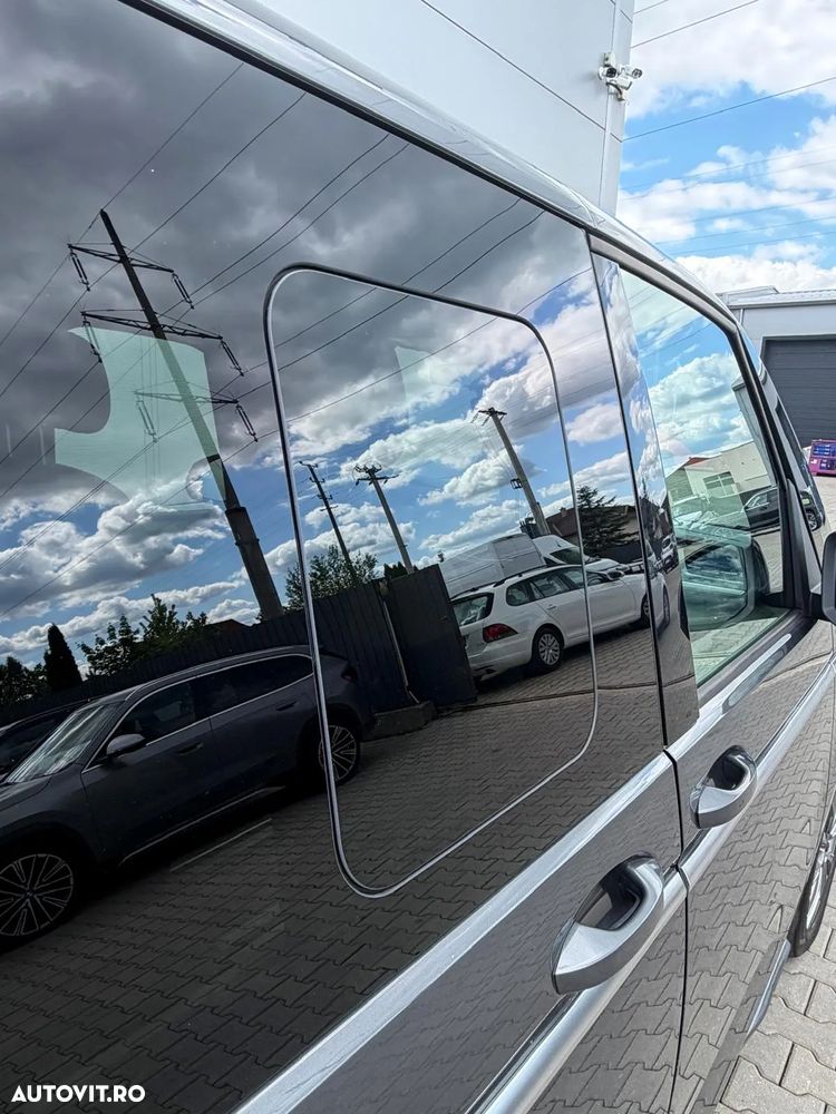 Volkswagen Multivan L 2.0 TDI DSG 110KW Style - 24