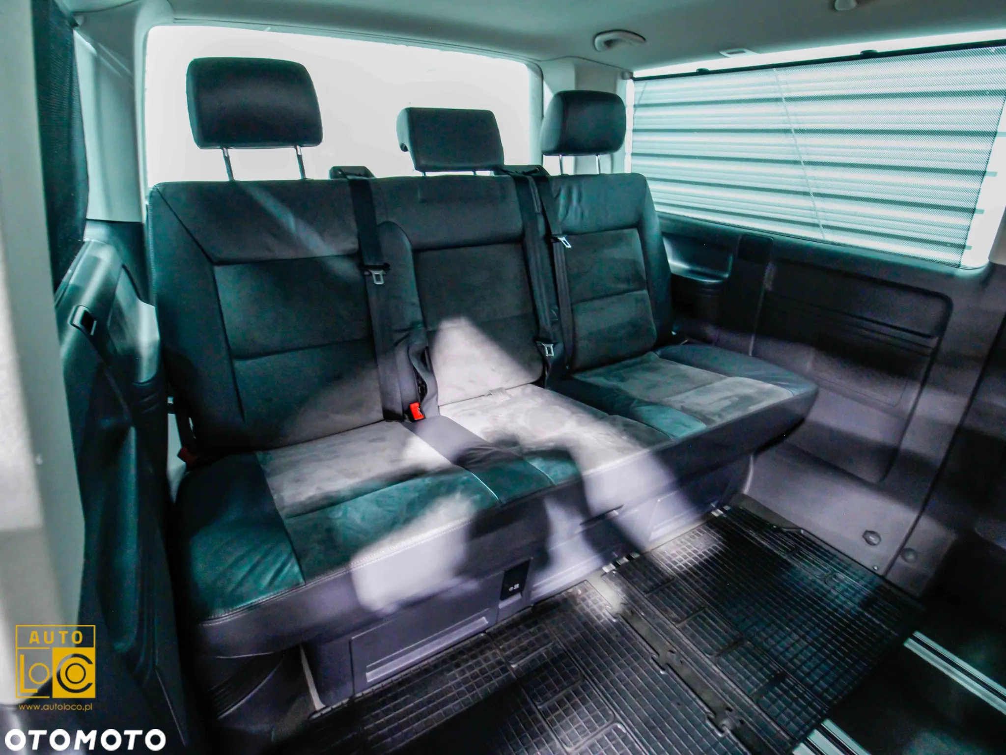 Volkswagen Multivan 2.0 BiTDI L2 Comfortline DSG - 12