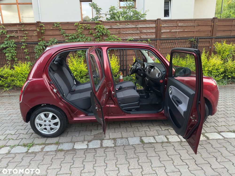 Daihatsu Trevis 1.0 - 10