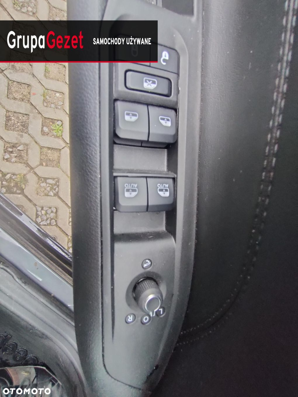 Jeep Compass - 16