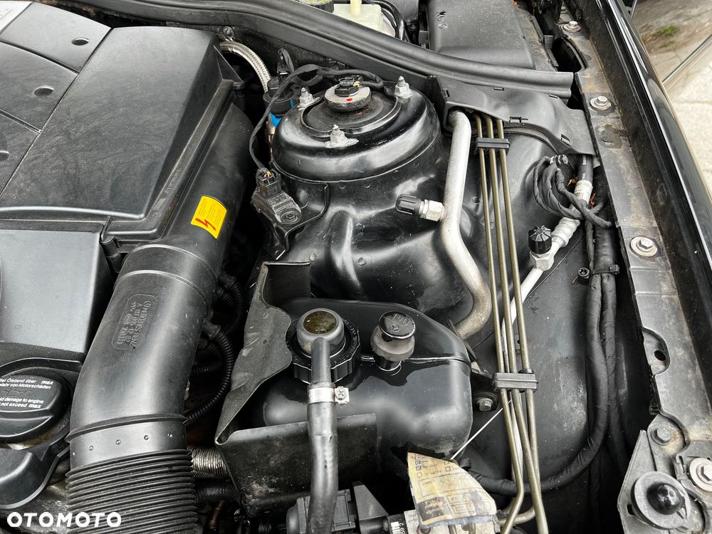 Mercedes-Benz CL 500 - 24