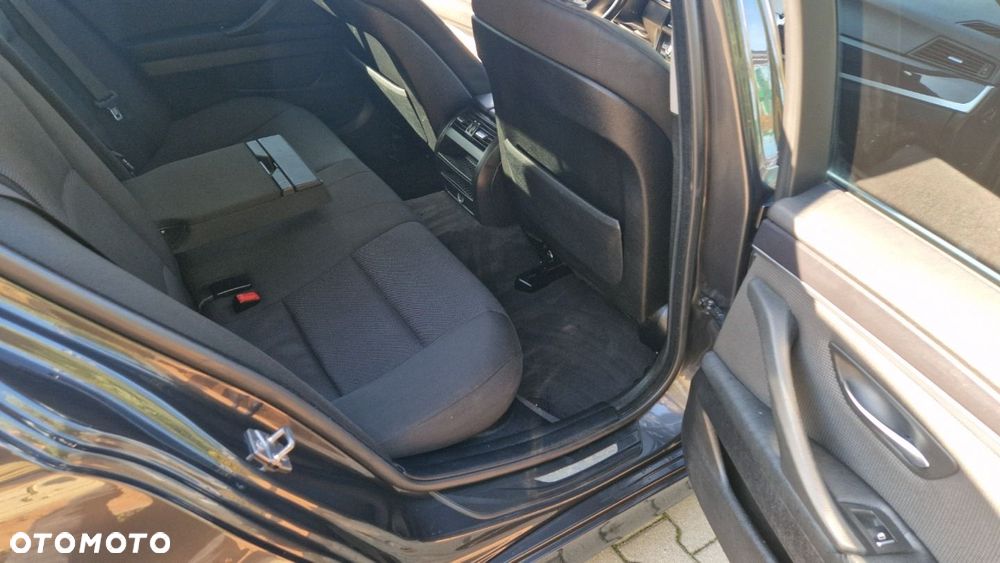 BMW Seria 5 520d Luxury Line - 16
