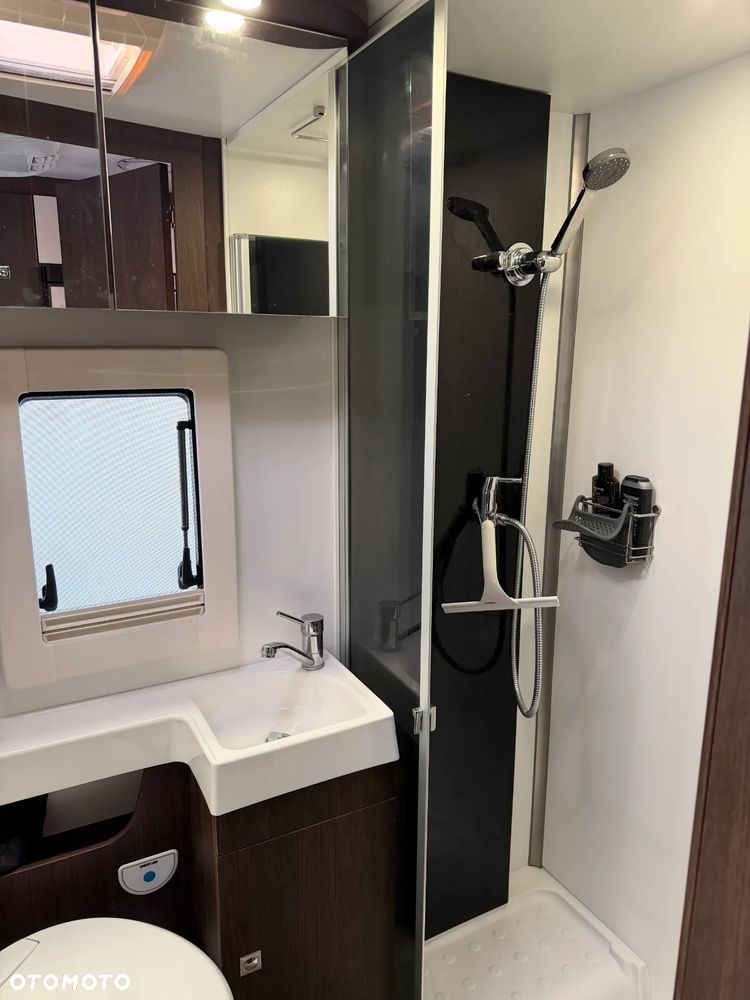 Benimar Tessoro 442 - 50A Victron, Solar 530W - 6