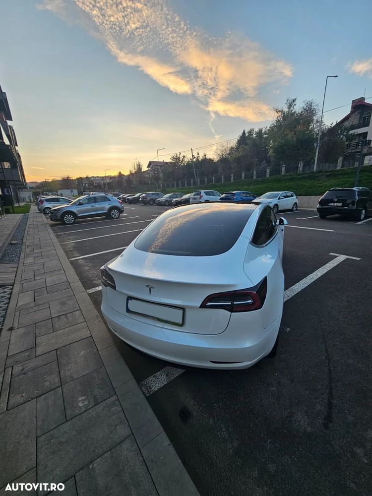 Tesla Model 3 Langstreckenbatterie Allradantrieb Dual Motor - 16