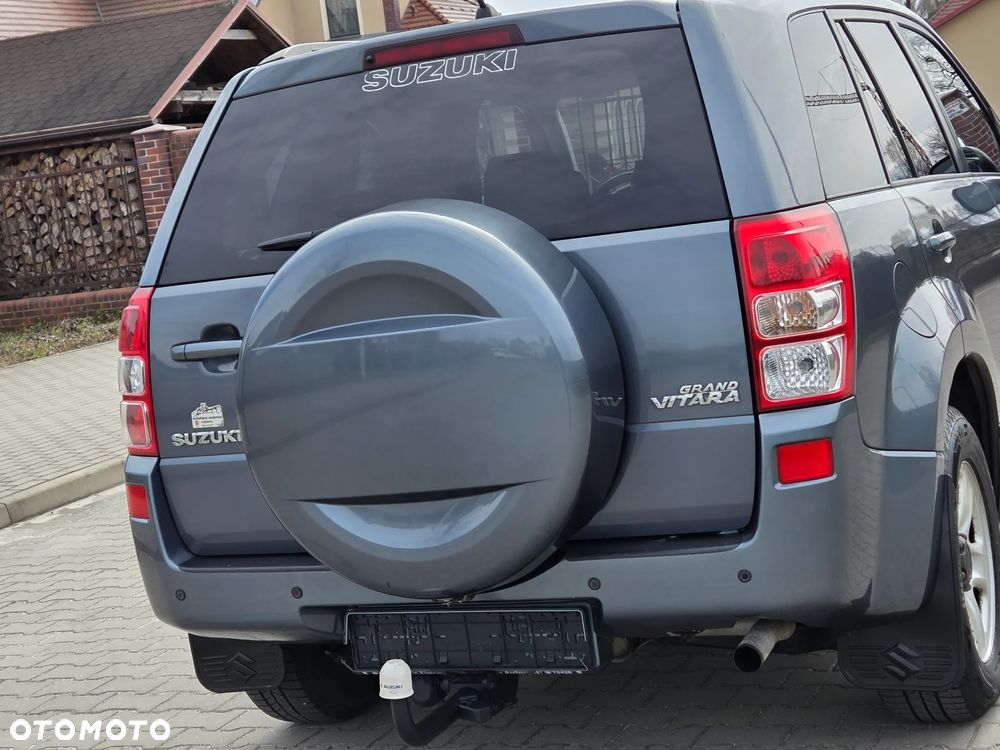 Suzuki Grand Vitara 1.9 DDiS Comfort DPF Family - 14
