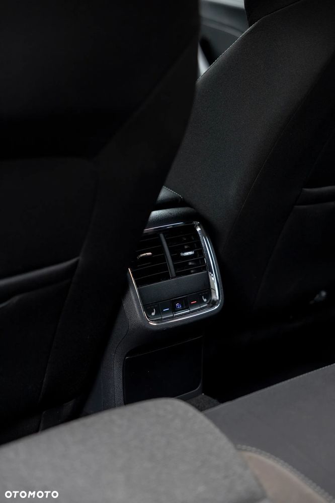 Skoda Octavia 2.0 TDI 4x4 Scout DSG - 12