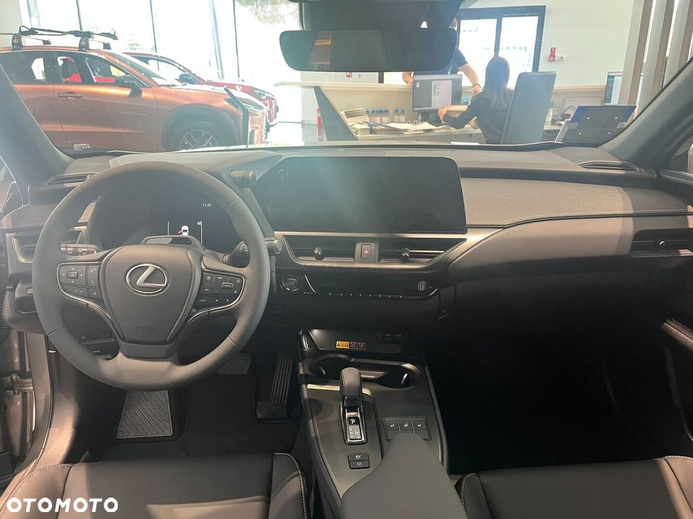 Lexus UX - 9