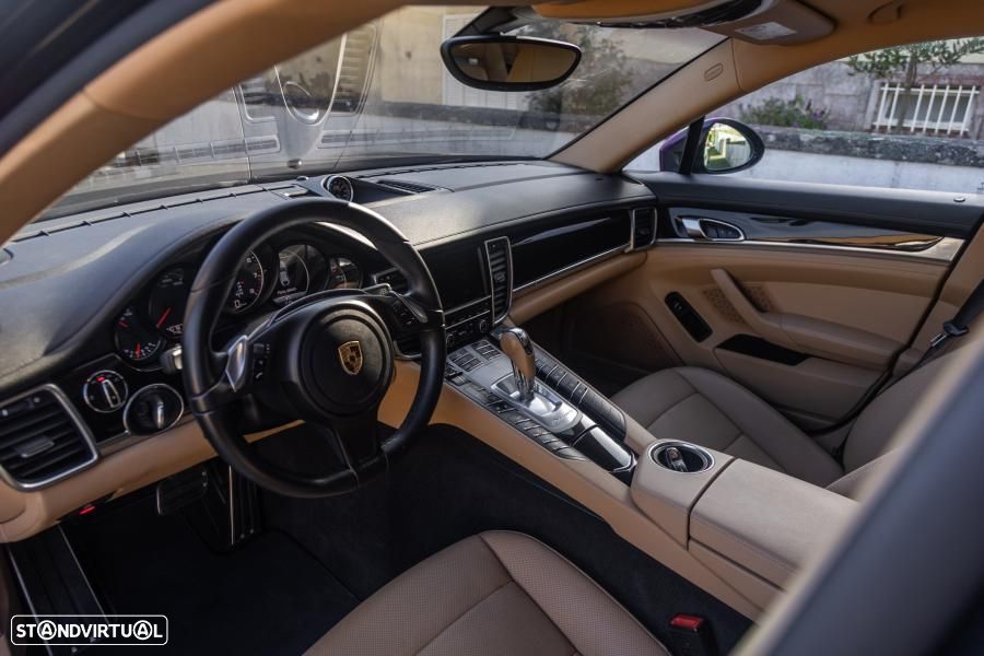 Porsche Panamera 4 Edition PDK - 21