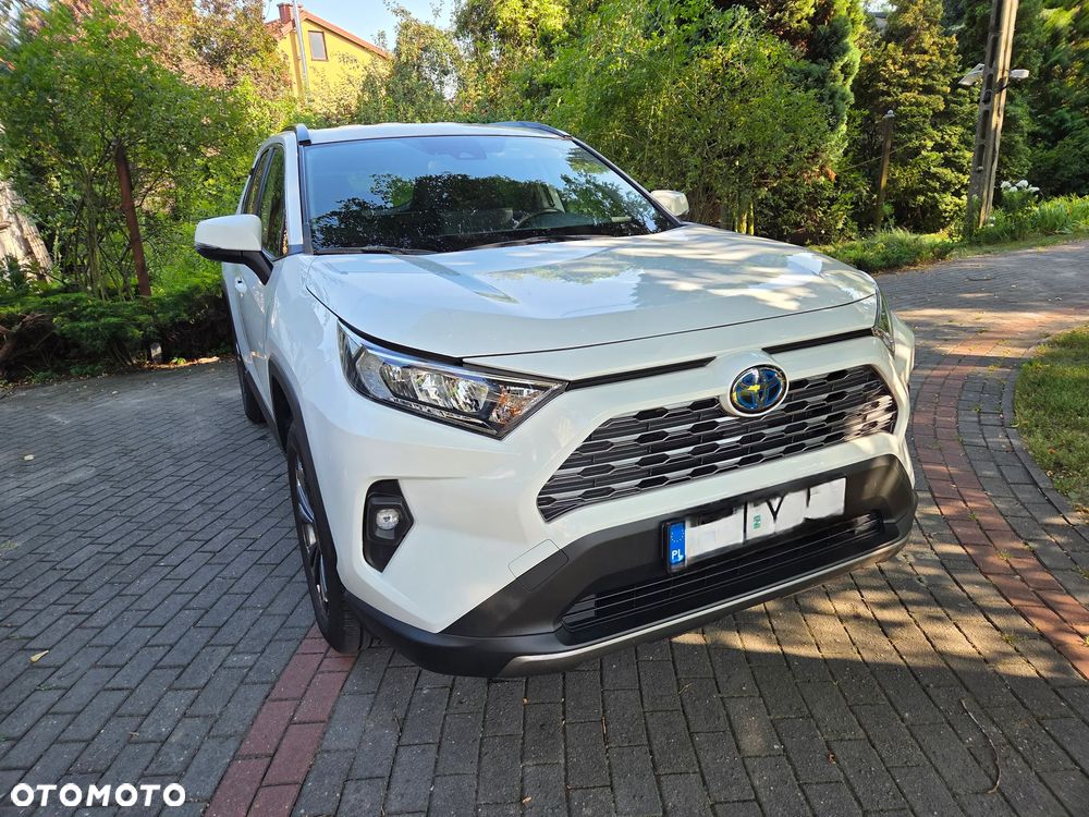 Toyota RAV4 - 1