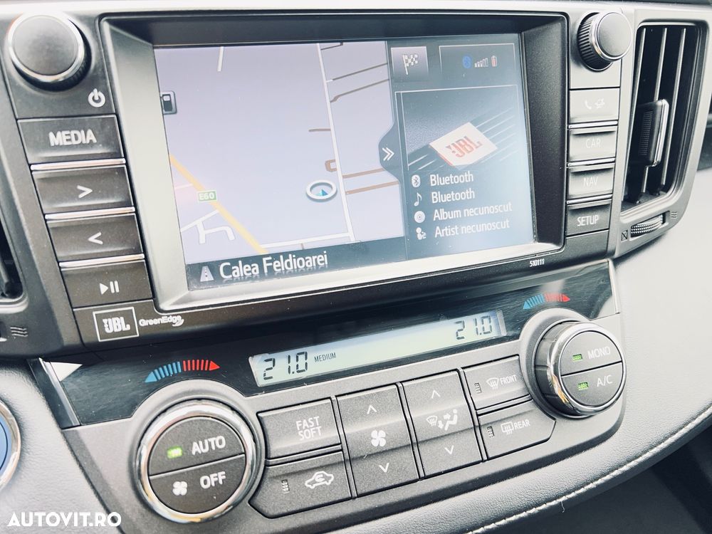 Toyota RAV4 2.5 VVT-i 4x4 Luxury - 17
