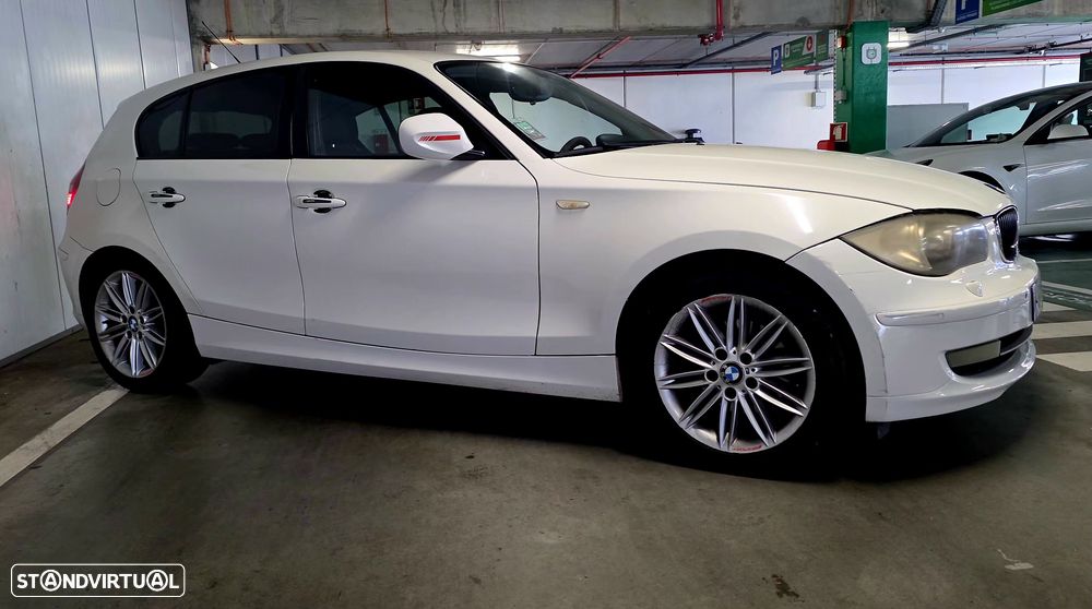 BMW 118 d DPF Edition Sport — fotografia 3