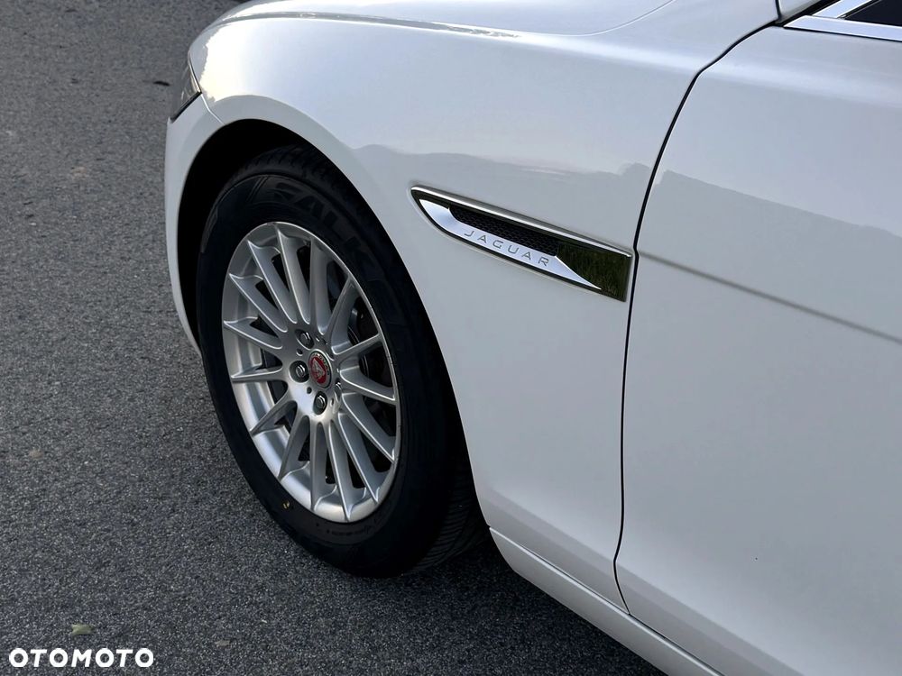 Jaguar XF 2.0 i4D AWD Prestige - 20