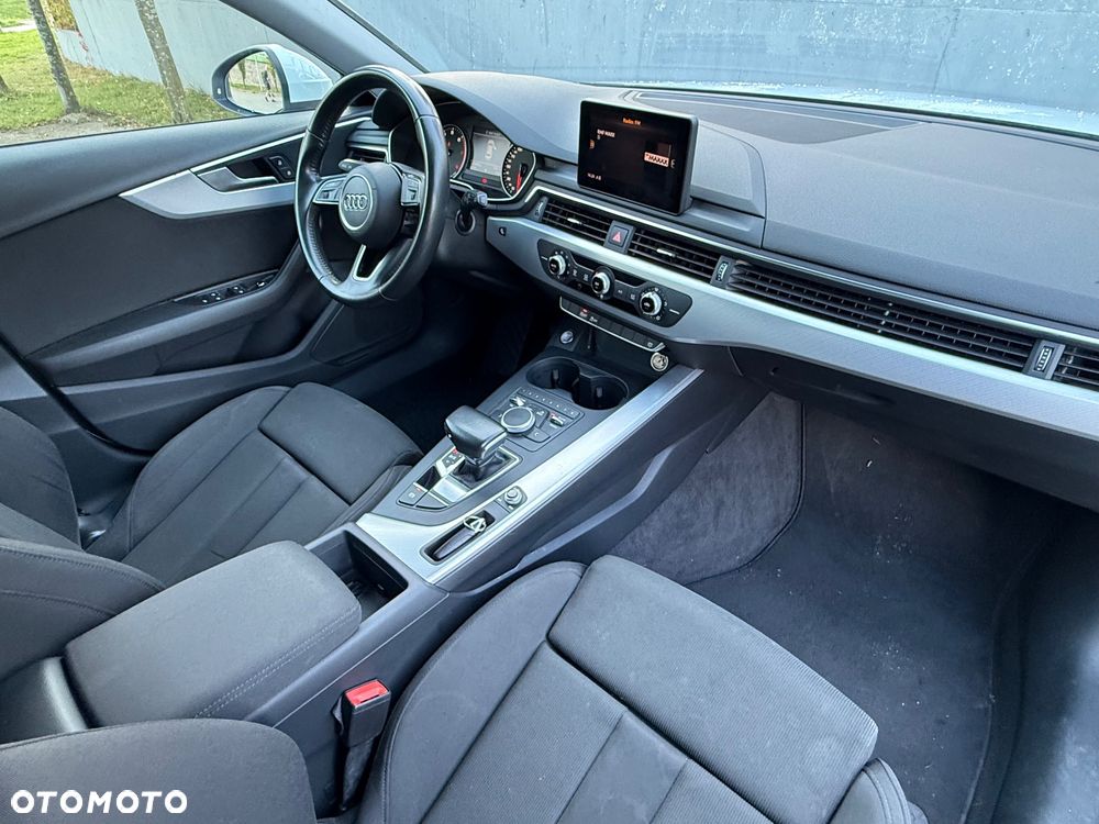 Audi A4 Avant - 19