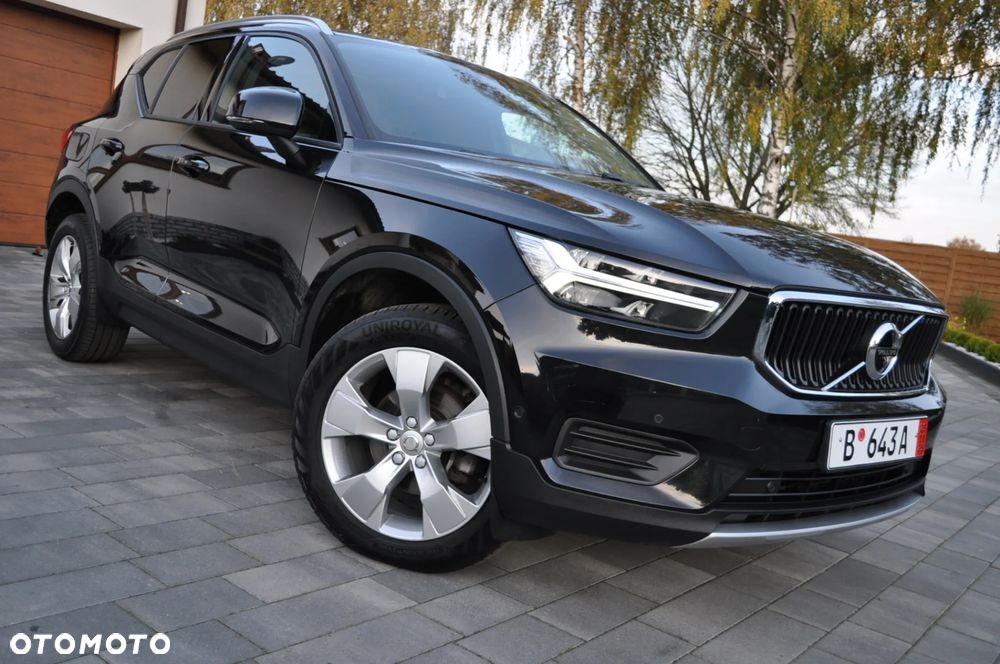 Volvo XC 40 T3 Momentum Pro - 1
