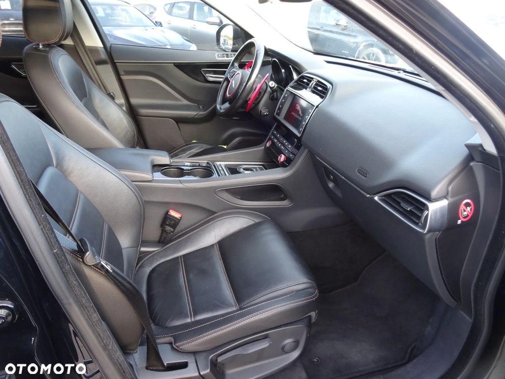 Jaguar F-Pace 3.0 TDV6 AWD 300 Sport - 14