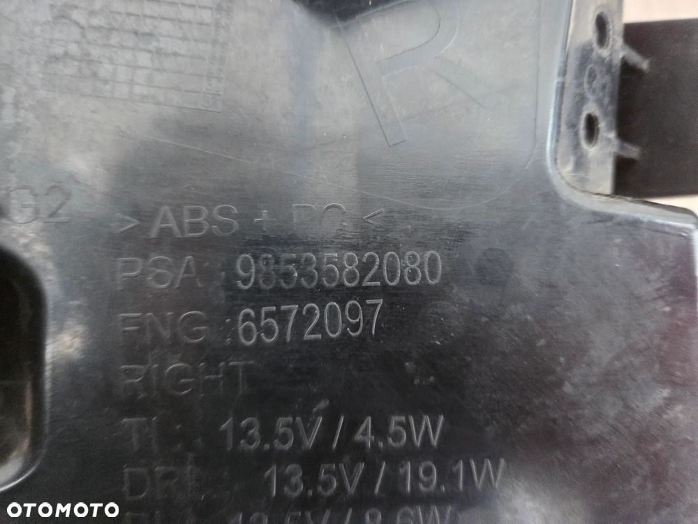 Światło do jazdy dziennej DRL LED prawy Citroen DS7 LIFT    9853582080 - 10