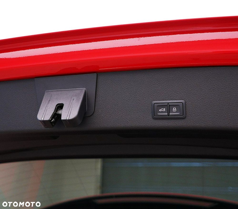 Audi e-tron - 11