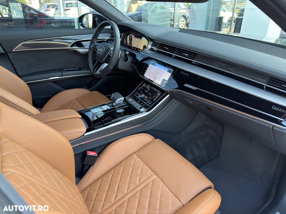 Audi A8 - 17