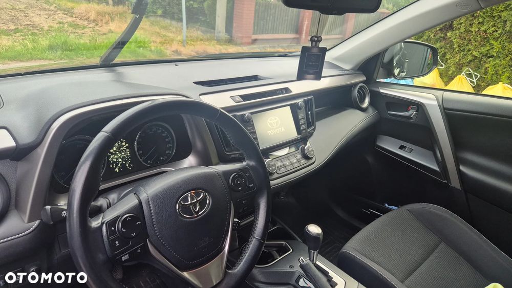 Toyota RAV4 Hybrid Premium 4x4 - 16
