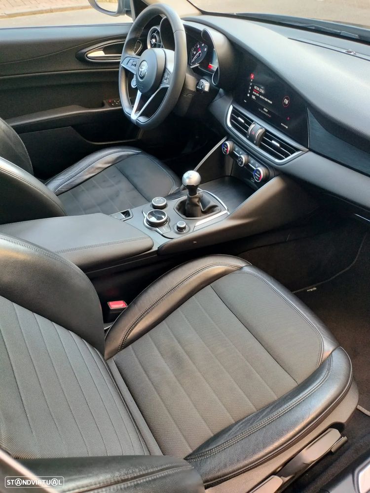 Alfa Romeo Giulia 2.2 D Super - 10