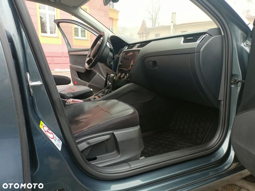 Skoda Octavia 1.5 TSI ACT Style DSG - 8