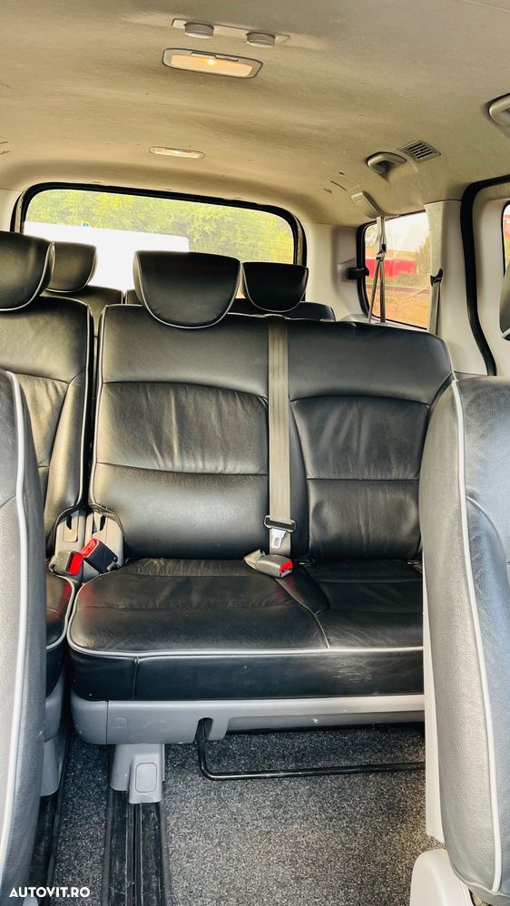 Hyundai H-1 2.5 CRDi Travel Premium - 10