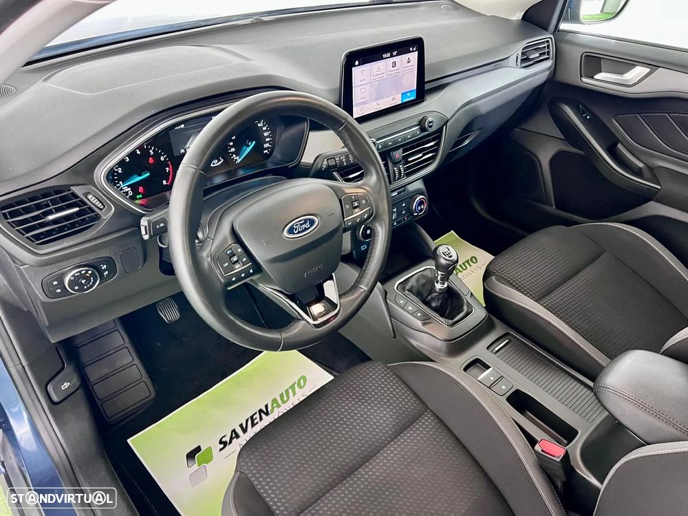 Ford Focus SW 1.0 EcoBoost Active - 27