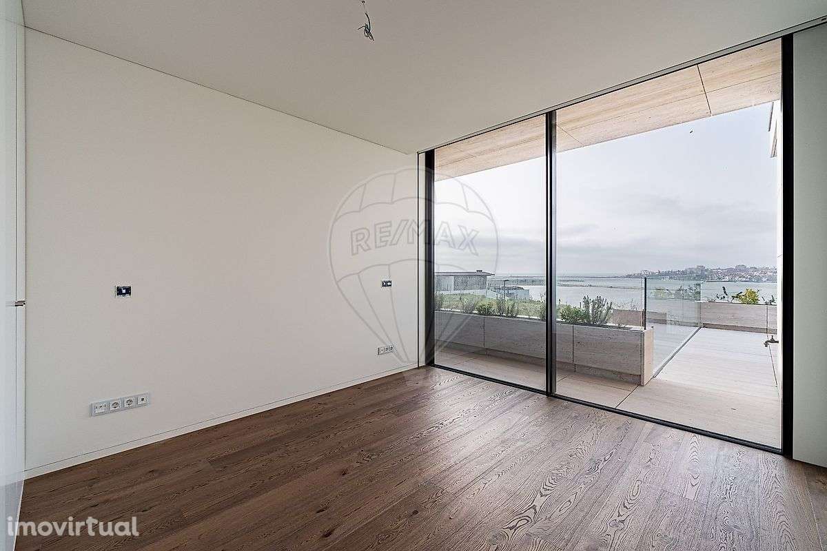 Moradia T4 para venda - Grande imagem: 2/49