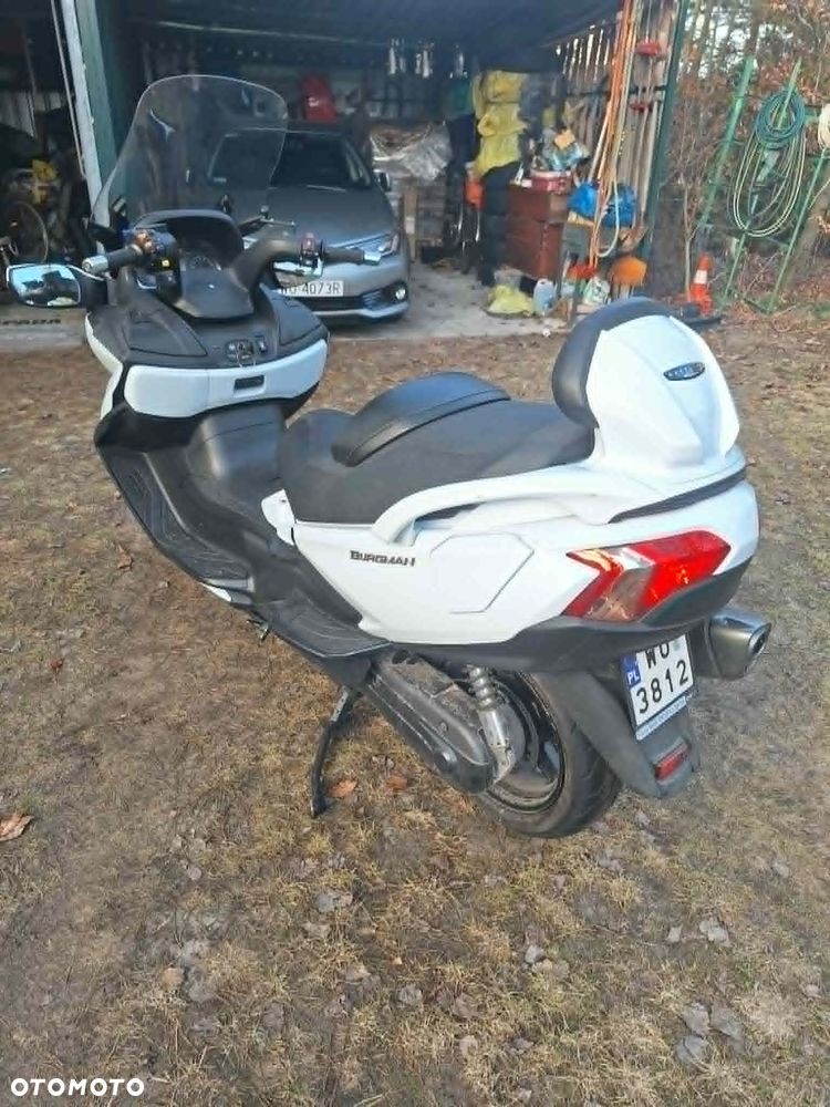 Suzuki Burgman - 4