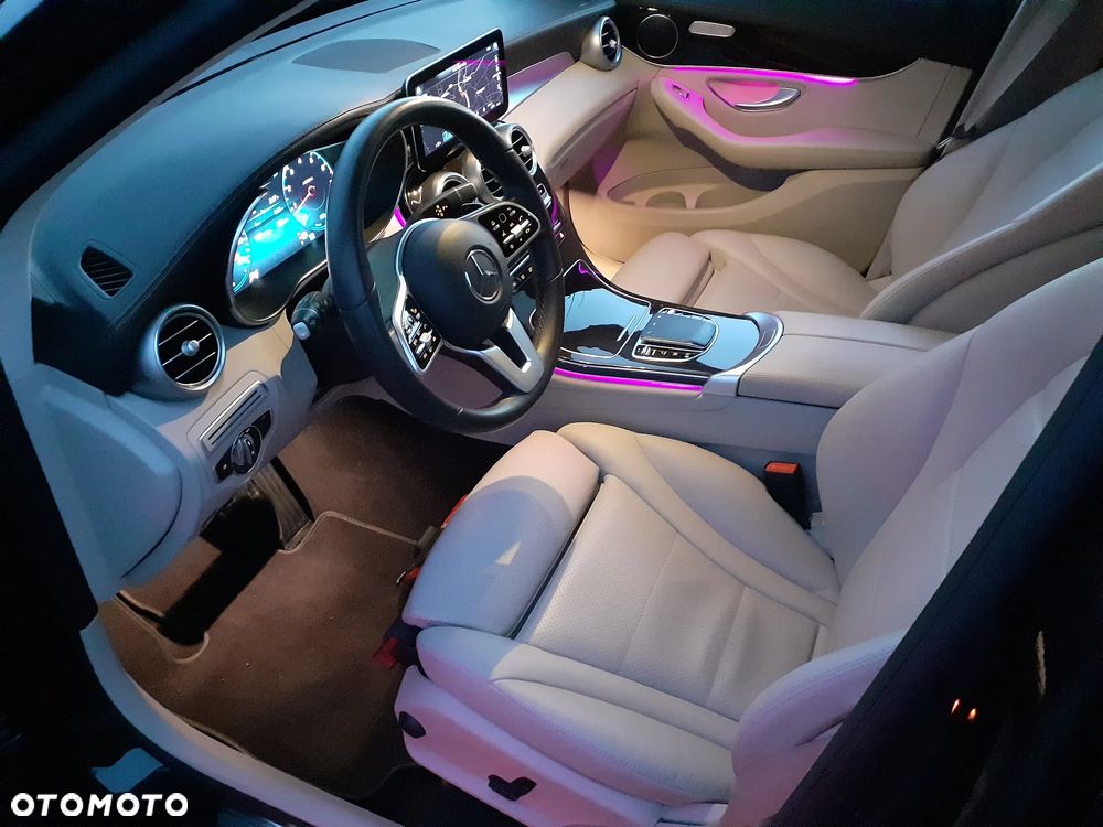 Mercedes-Benz GLC 200 4Matic 9G-TRONIC Exclusive - 18