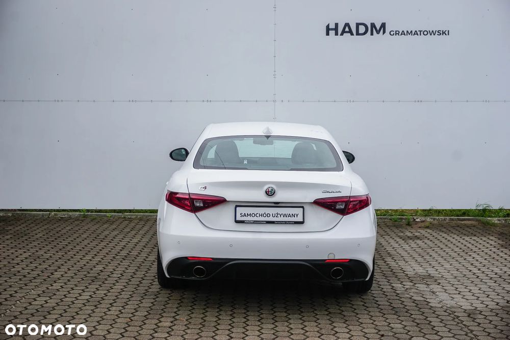 Alfa Romeo Giulia 2.0 Turbo Veloce Q4 - 7
