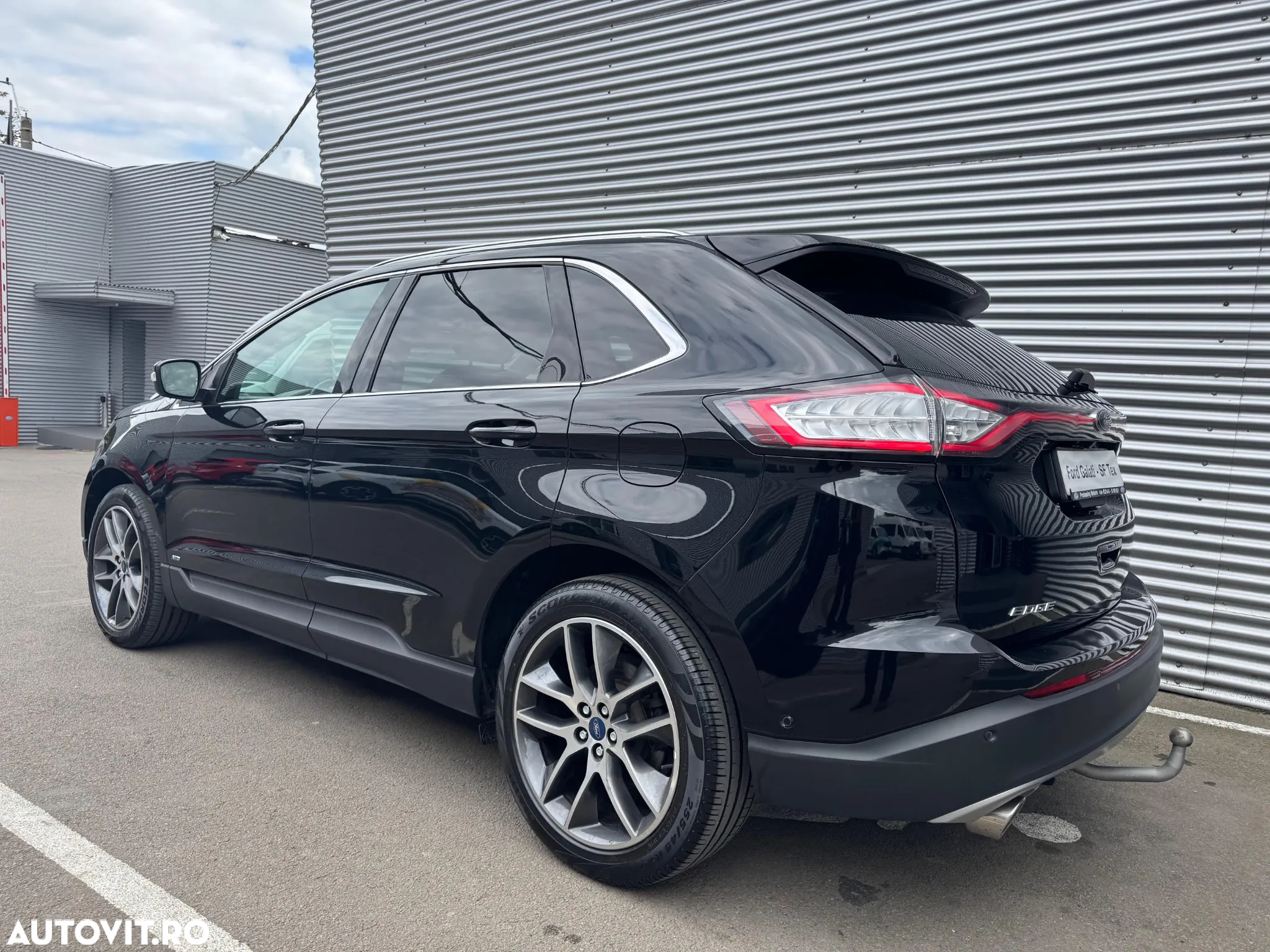 Ford Edge 2.0 TDCi Powershift Titanium - 11