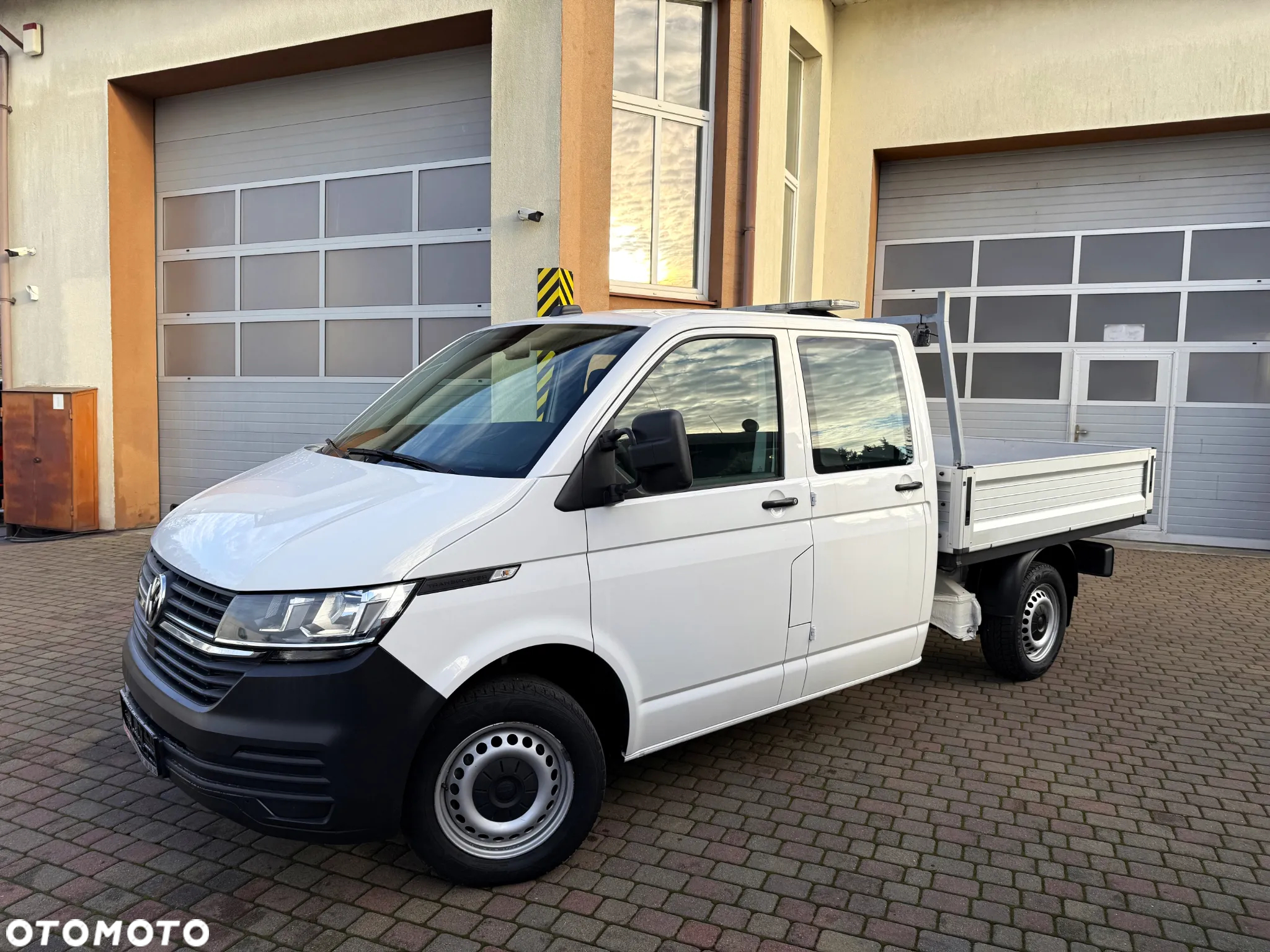 Volkswagen Transporter T6.1 Skrzynia Doka - 2